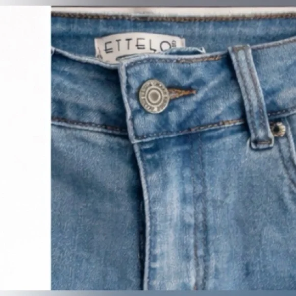 High Rise Wide Leg Denim | Mezclilla Chic - Picture 10 of 14